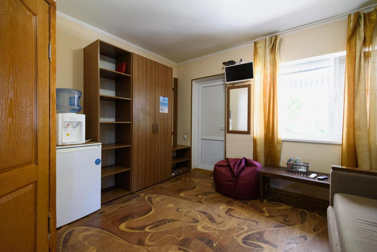 Maiami Hotel Nikopol Buitenkant foto