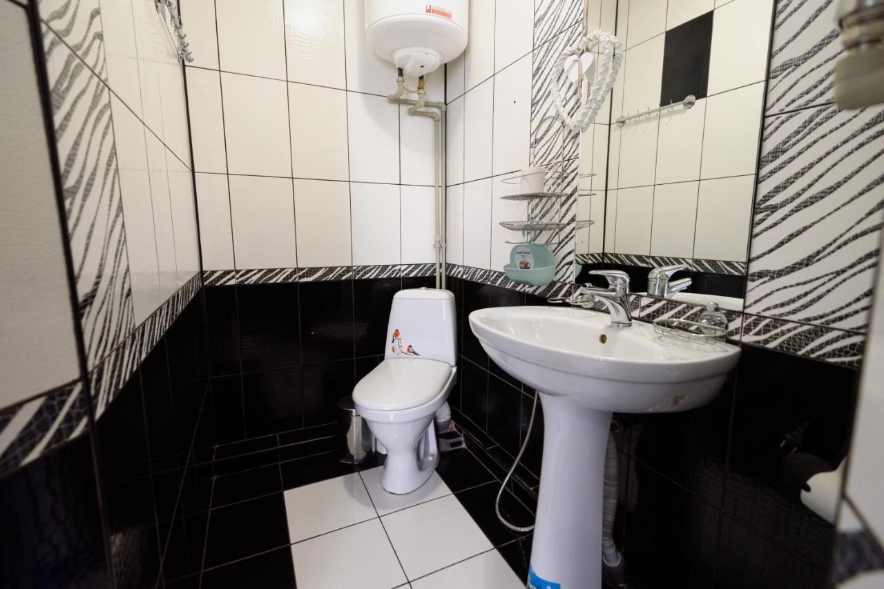 Maiami Hotel Nikopol Buitenkant foto