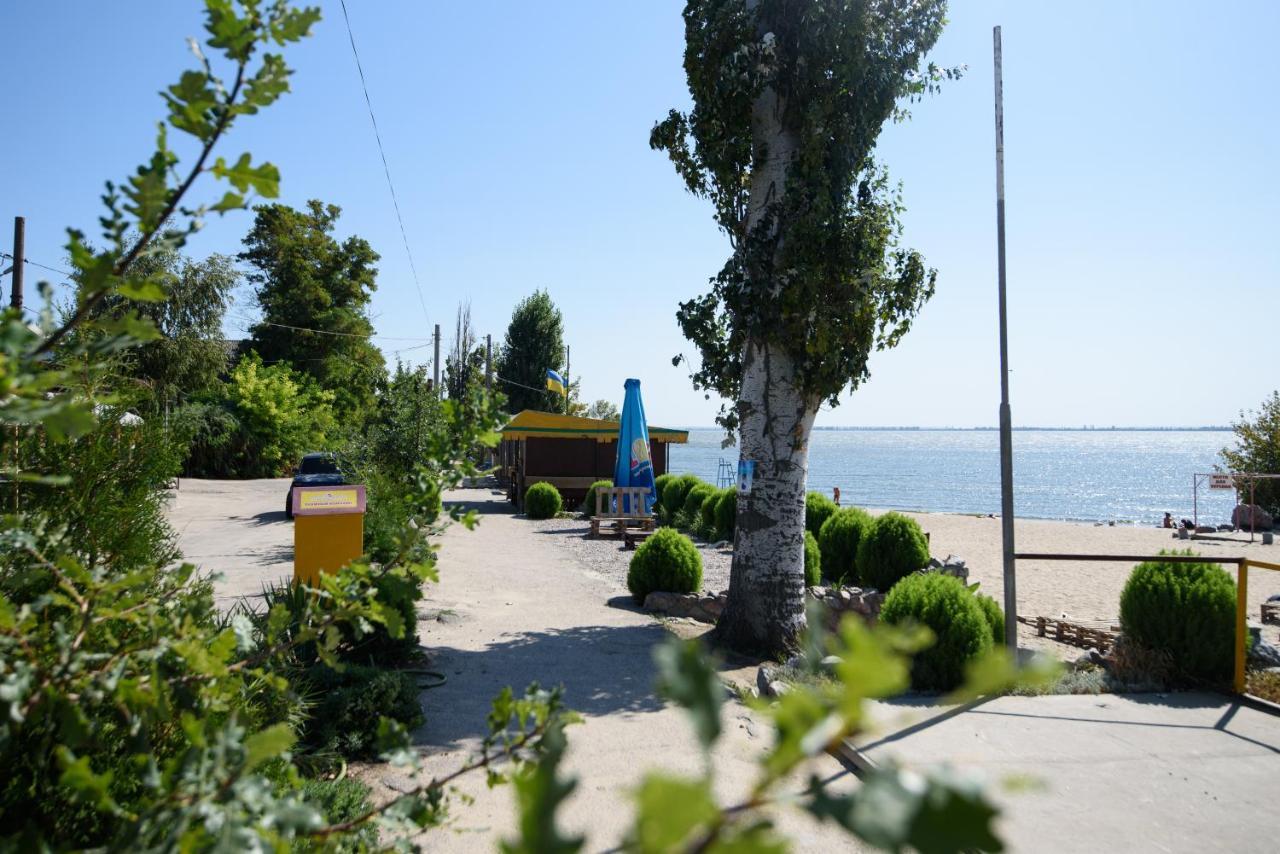 Maiami Hotel Nikopol Buitenkant foto